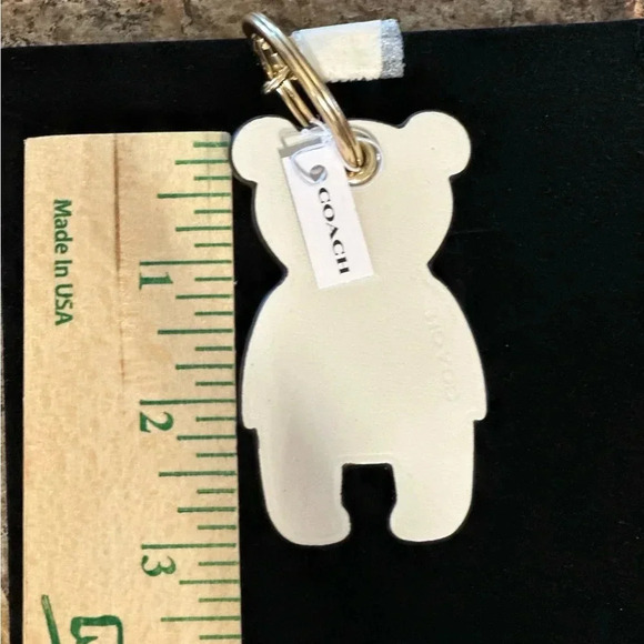 NWT Coach CF156 Bear Charm for Handbags Smooth Leather Creamy White - Picture 6 of 8